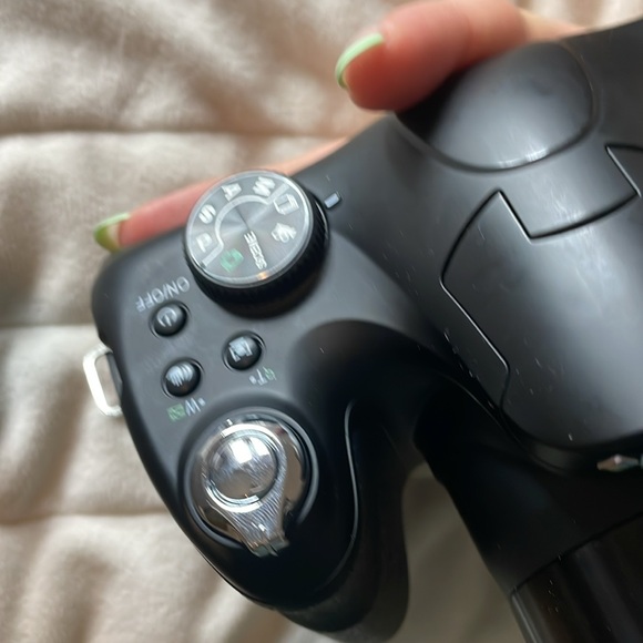 Poloroid camera - Picture 5 of 7